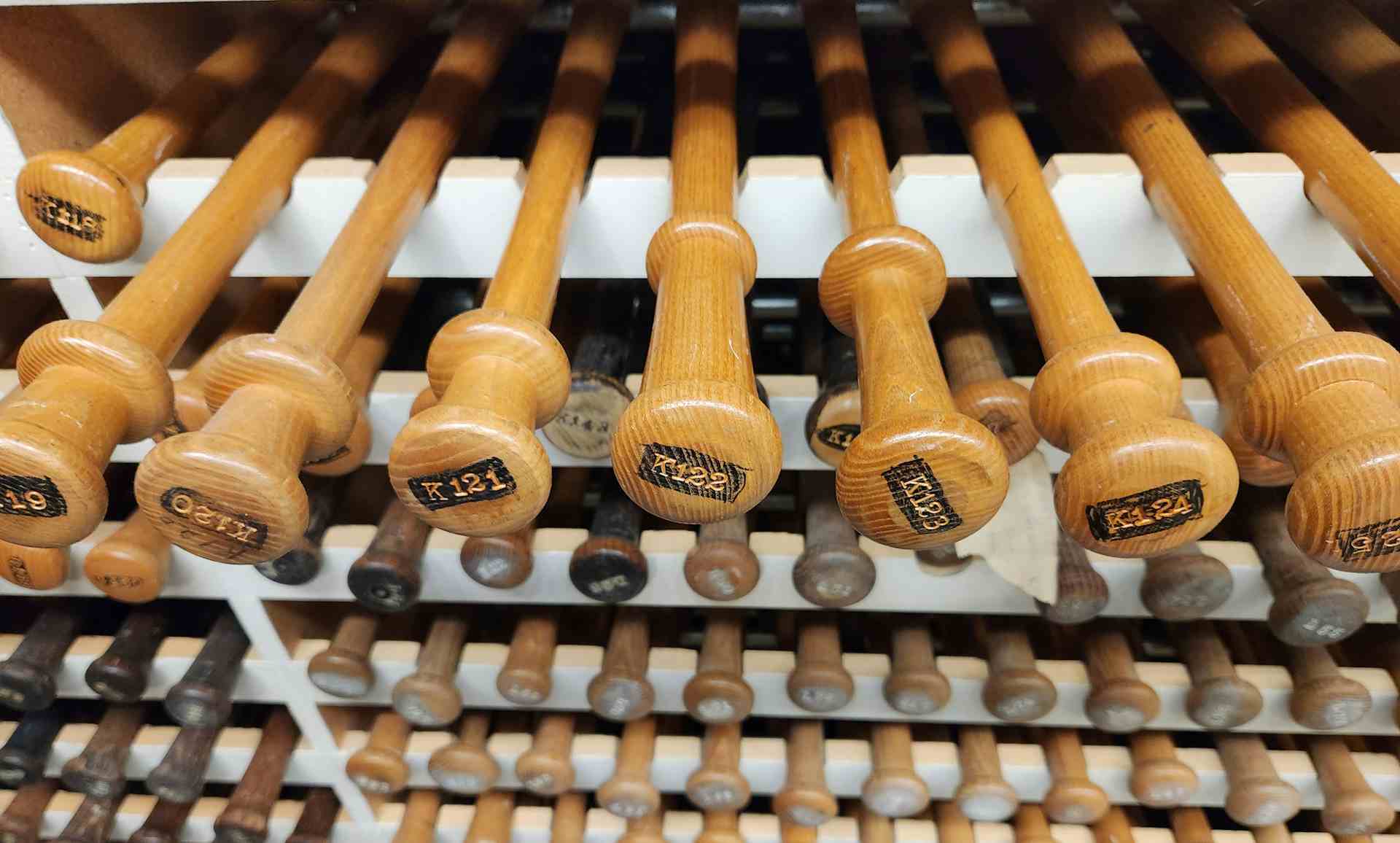 Bat Tails: Knobs Were a Minor Phenomenon in 2022
